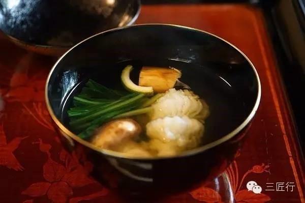 一碗看似简单的高汤为何能成为日本料理的灵魂