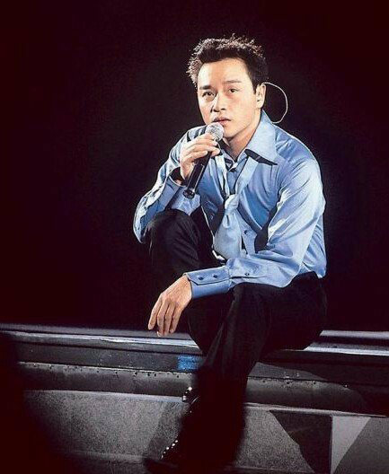 是什么让你开始听粤语歌并且爱上粤语歌? - 张