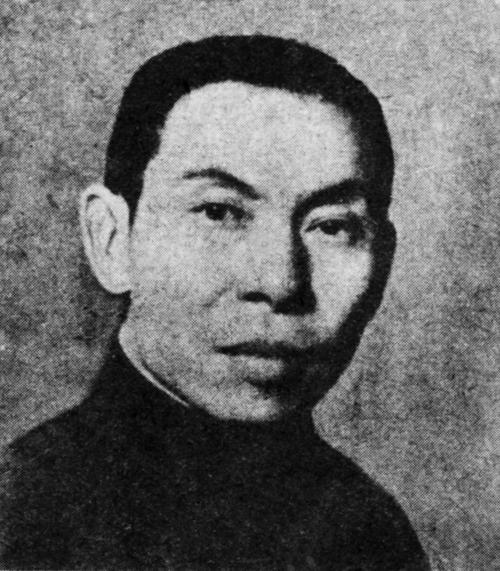 有一次黄金荣得罪了浙江督军卢永祥,被五花大绑了起来,这时青帮中的人