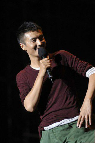 如何评价朴树《好好地》mv?