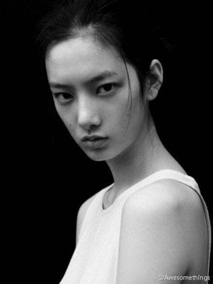 答案暂时还没看到的吧(////) 《韩公主》女二 郑吝善 她长发的样子