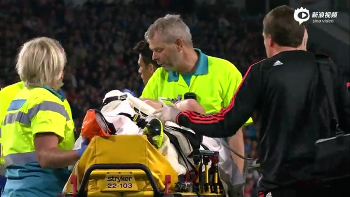 如何看待 2016 年 7 月 17 日中超上海德比登巴巴左腿骨折?