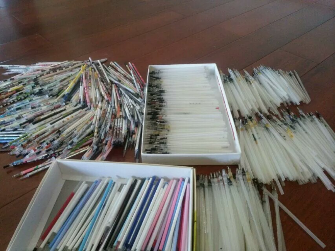 有没有回收空笔芯的呀