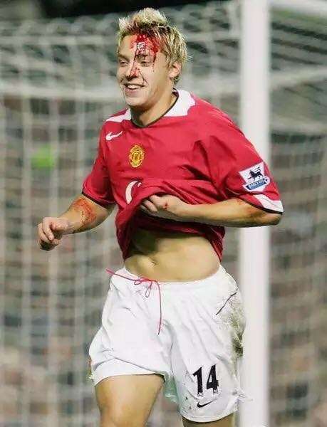 曼联球队里,哪位球星给你们留下最深的印象?