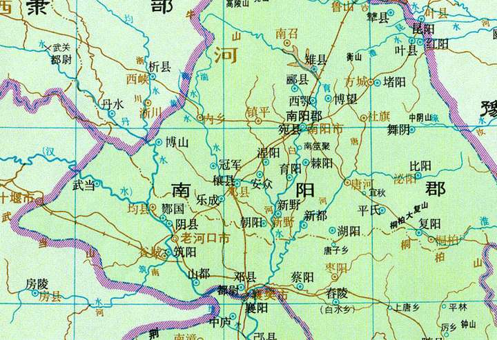 如图,截取于图集西汉卷的荆州刺史部图,注意标注为育水的河流