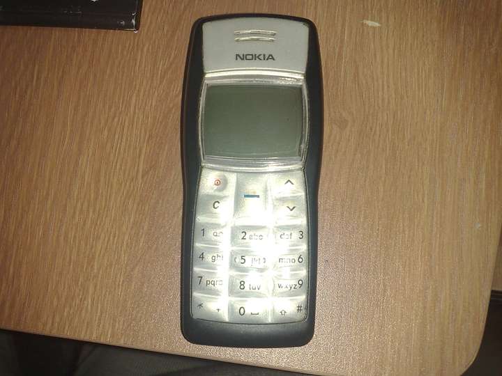 诺基亚1100