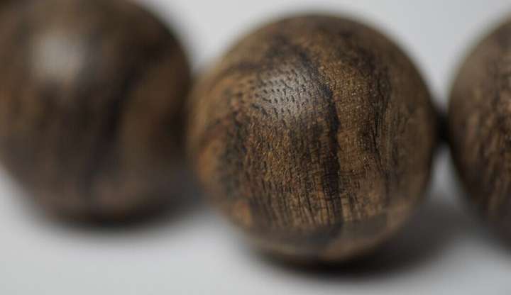 这黑乎乎的货是沉香吗