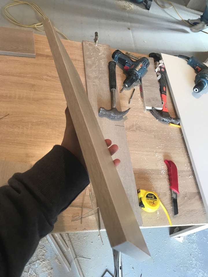 家庭装修,柜子是木工现场打好,还是全屋定制好?