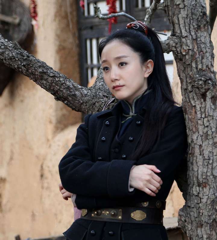 李倩为什么不把那颗痣去掉?是不是真的有美人痣的说法?