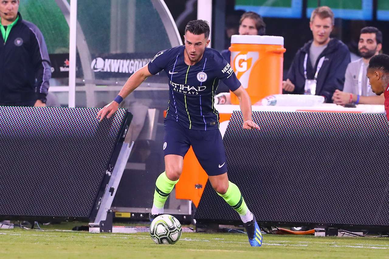 利兹联官方 曼城边锋杰克 哈里森将短暂续租至赛季结束 知乎