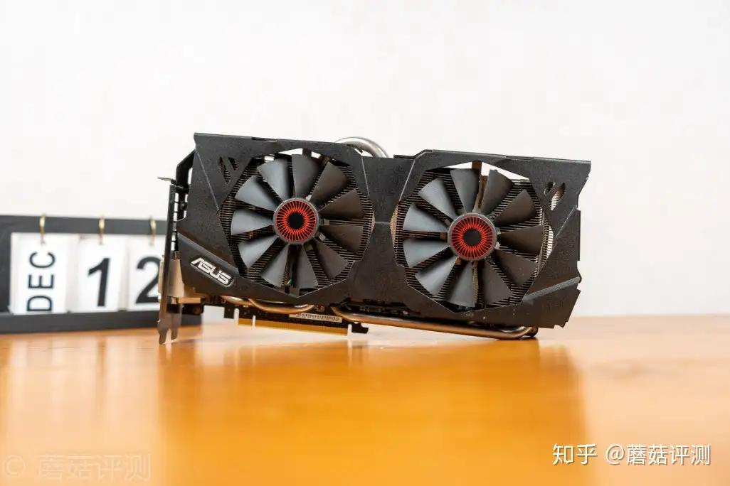 简单几步，就能让显卡恢复青春！华硕STRIX GTX 980 DC2OC显卡拆解清灰 