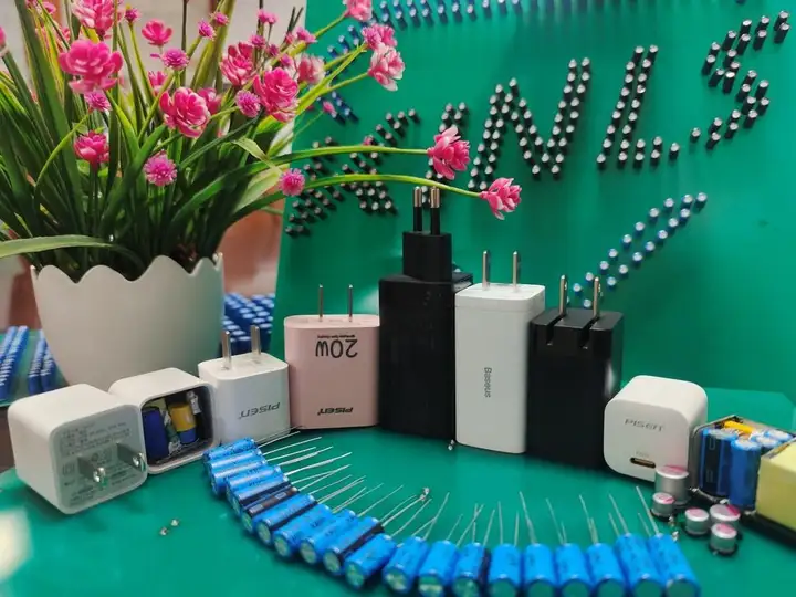 自主创新，科技赋能，蓝宝石打造国际领先的电解电容品牌