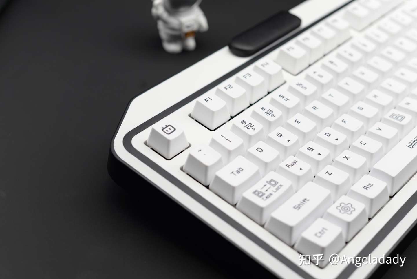 3d造型 舒适手感 Ikbc B站纪念版机械键盘入手 知乎