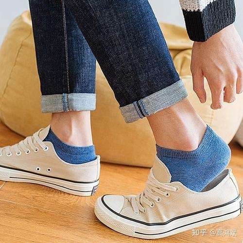 男生鞋袜怎么穿