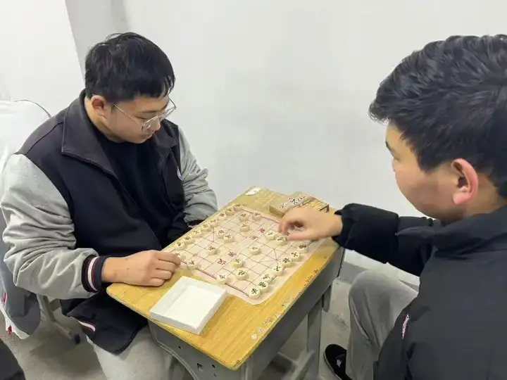 楚河汉界 棋誉聚智 | 塘栖校区第四届“棋誉杯”象棋比赛(图3)
