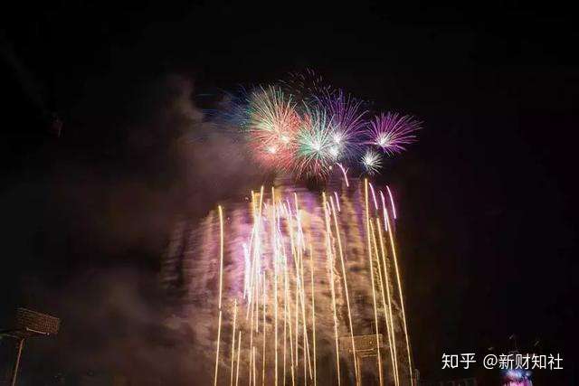 春有樱花 夏有烟火 来一场日式浪漫 知乎