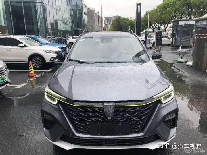 荣威RX5 PLUS正式上市、3大终身权益,5大国潮礼遇(图5) 荣威RX5 PLUS正式上市、3大终身权益,5大国潮礼遇(图5)