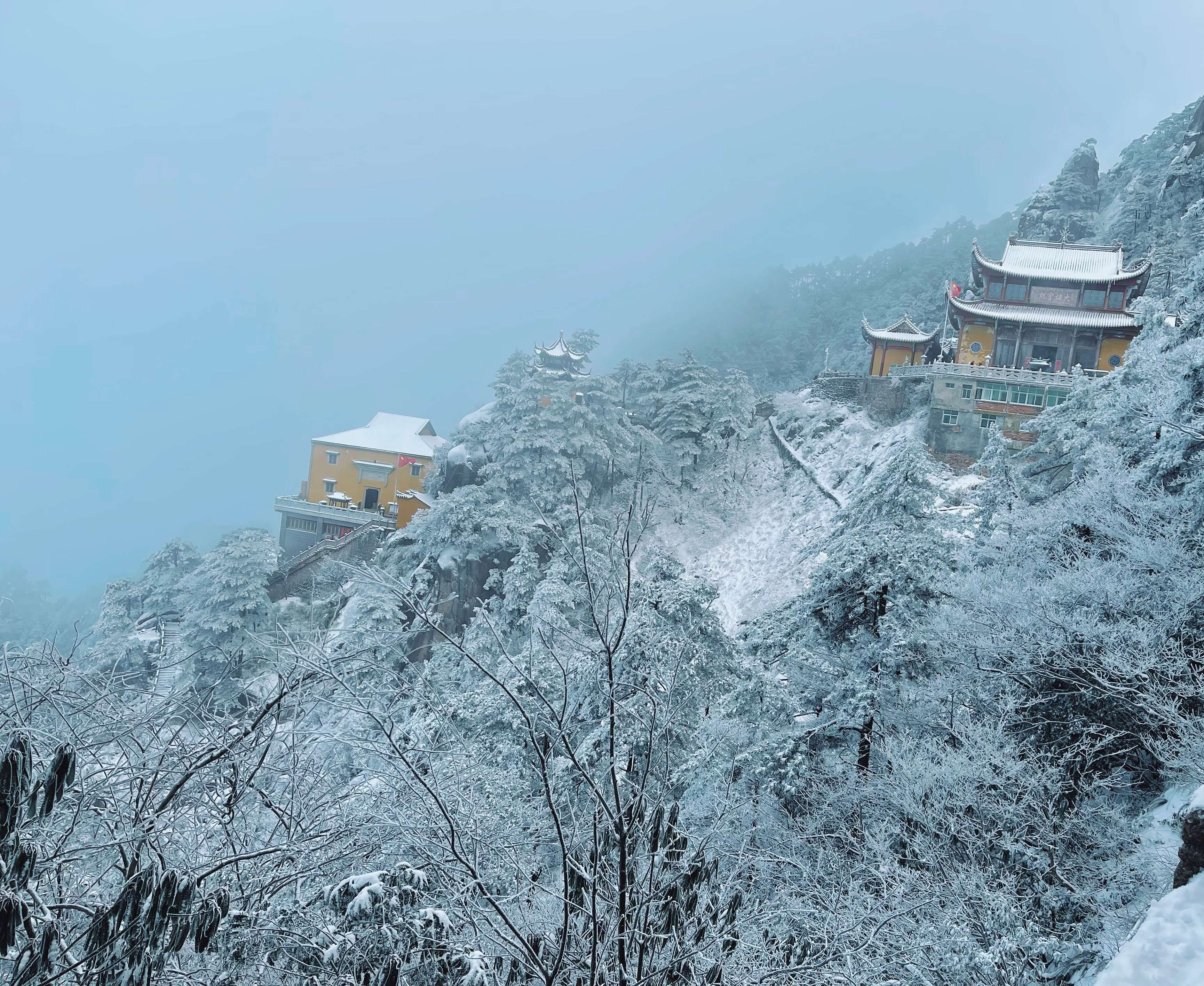 九华山雪景唯美图片
