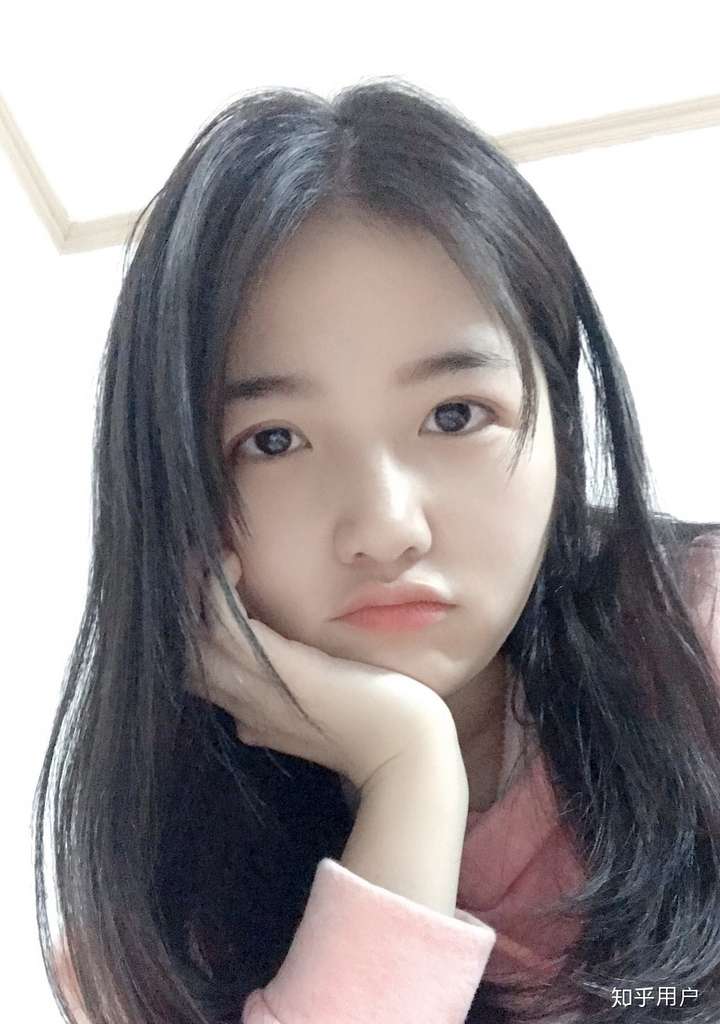 有哪些是同一个人而颜值相差甚远的照片?