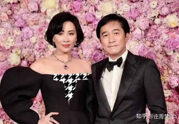 金星曾问刘嘉玲：听说你炒楼赚8亿身家？刘嘉玲说：我何止8亿？