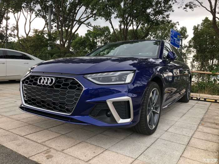 探索蓝奥迪a4l提车作业安排一下感受它的魅力