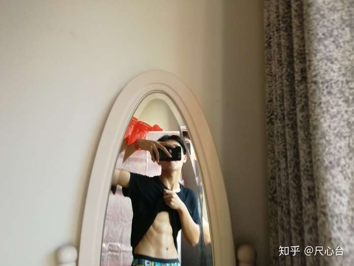 女生喜欢有腹肌男生吗?