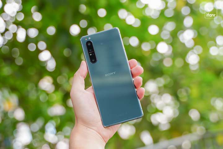 索尼首部5g手機xperia1ii體驗4k快充865耳機孔通通都有