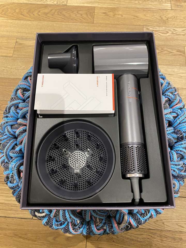 小米有品众筹:大未高速吹风机,速干又护发