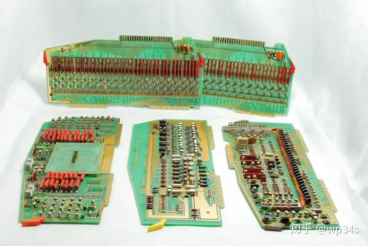 电与磁的极致艺术~1968年的HP9100A晶体管计算器(机)-2