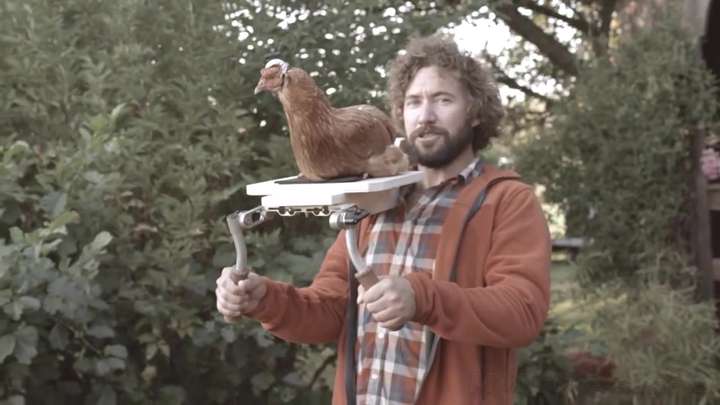 不知道阁下听没听过鸡头防抖稳定器.经济实惠,好用不贵.