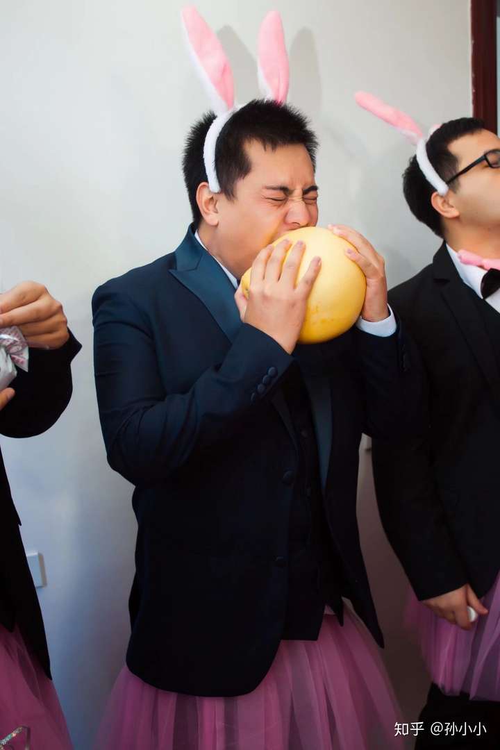 你身边平胸的女生嫁的怎么样呢