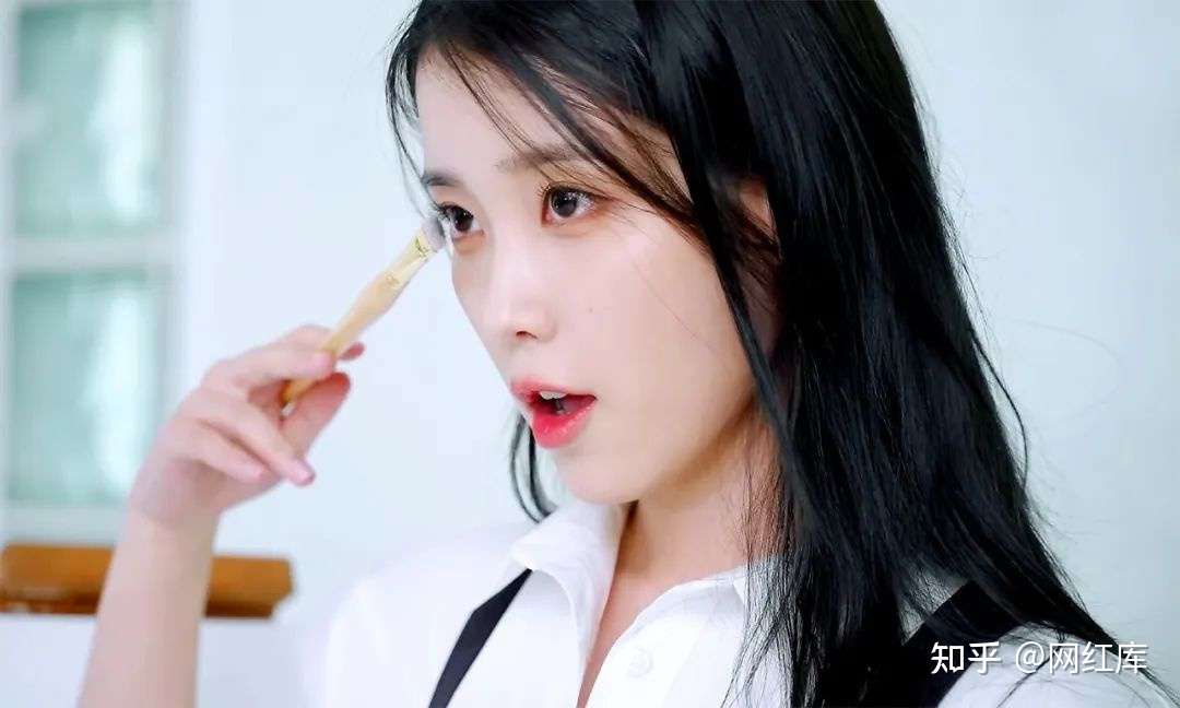 李知恩（IU）近日INS美图 珠宝造型超靓丽 Facebook-第8张