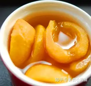 奶奶教我制作枇杷膏，原来步骤如此精细复杂，才能止咳清肺润喉!(怎么样制作枇杷膏)