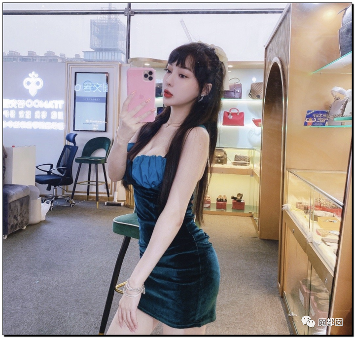 顶级网红郭美美出狱后再次被抓!真相令人唏嘘!75 顶级网红郭美美出狱后再次被抓!真相令人唏嘘!75