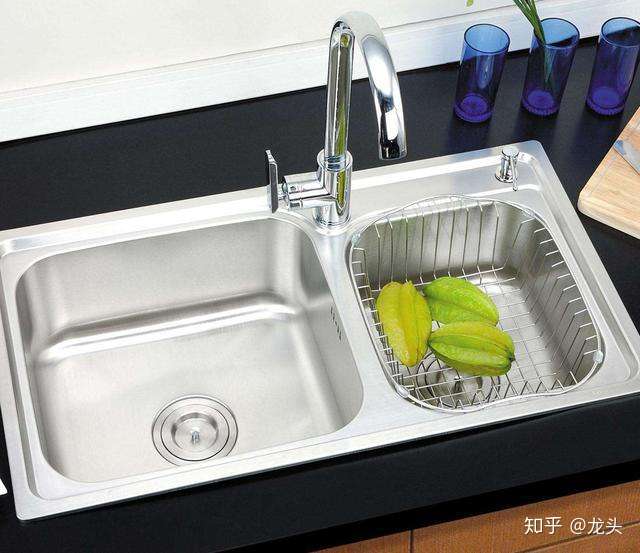 厨房水槽装单盆和双盆有何区别 好多人装错 住进去才知是坑 知乎