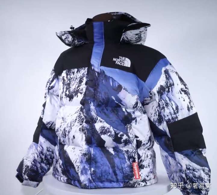 奢侈品鉴别 Supreme X The North Face 联名款雪山风景印花羽绒服真假鉴别 知乎