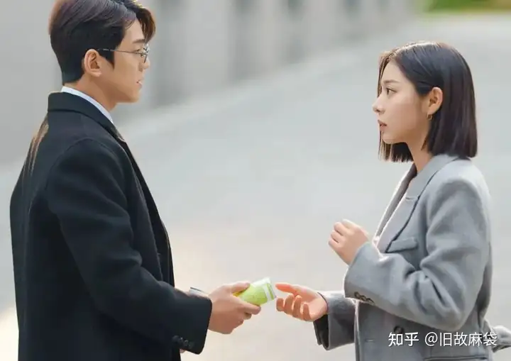 豆瓣8.1，又土又甜的《社内相亲》，太上头了！(社内的事情)