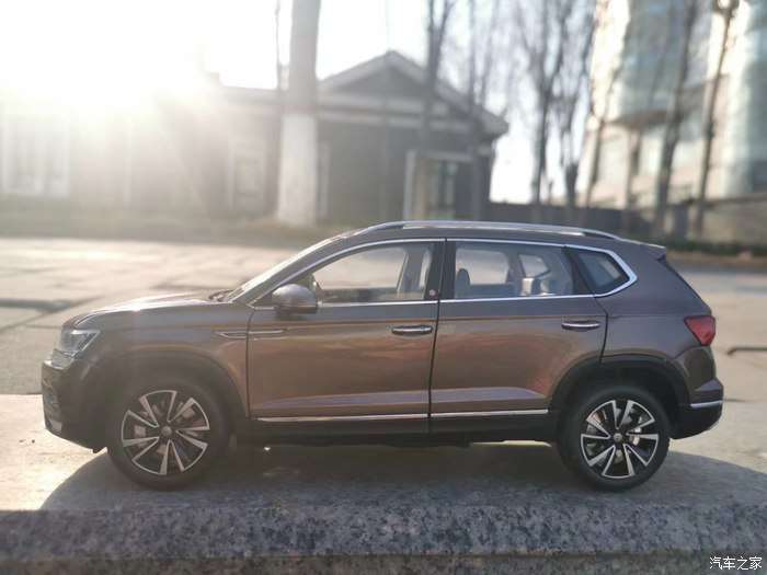 苍穹下荒野边途岳与不一样的壮丽风景