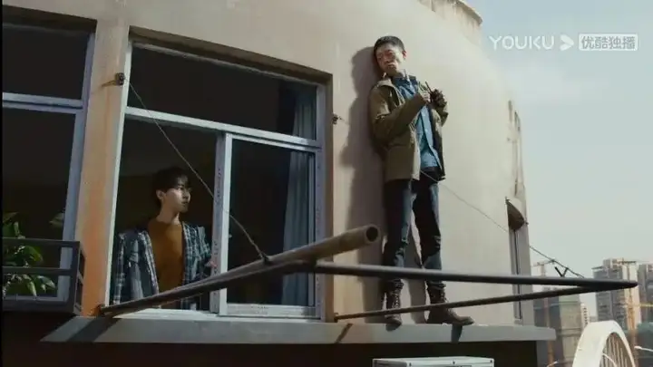 《重生之门》：刑侦队长VS天才少年(《重生之门》:刑侦队长vs天才少年)