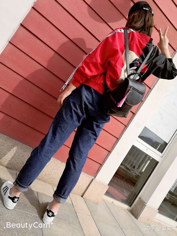 想知道一米八以上的女生是什么样子的?