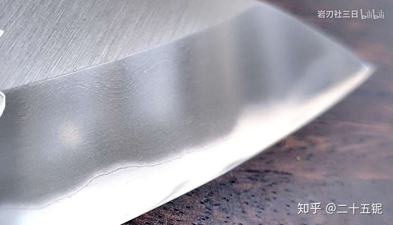 日本厨刀上的纹理是 地肌 吗 本烧和本霞的花纹是什么 知乎