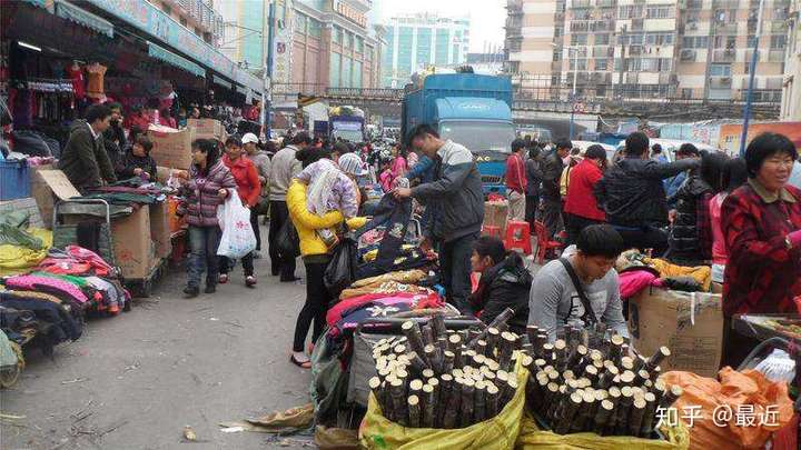 最大的尾货批发市场在哪里〔辨别技巧测评〕  第2张