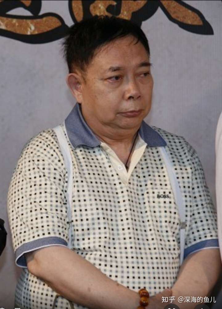 看这里时脑海中浮现的是他香港的黄一飞