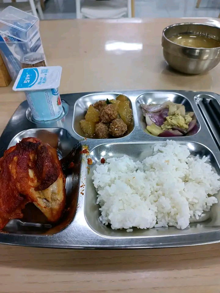 月下独酌 的想法: 晒晒单位伙食 | #文职# #军队文职# #食堂# - 知乎