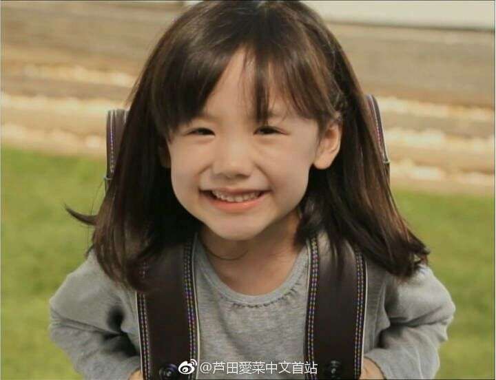 有没有哪个女明星刚出道很美,但很快就长老长残了的?