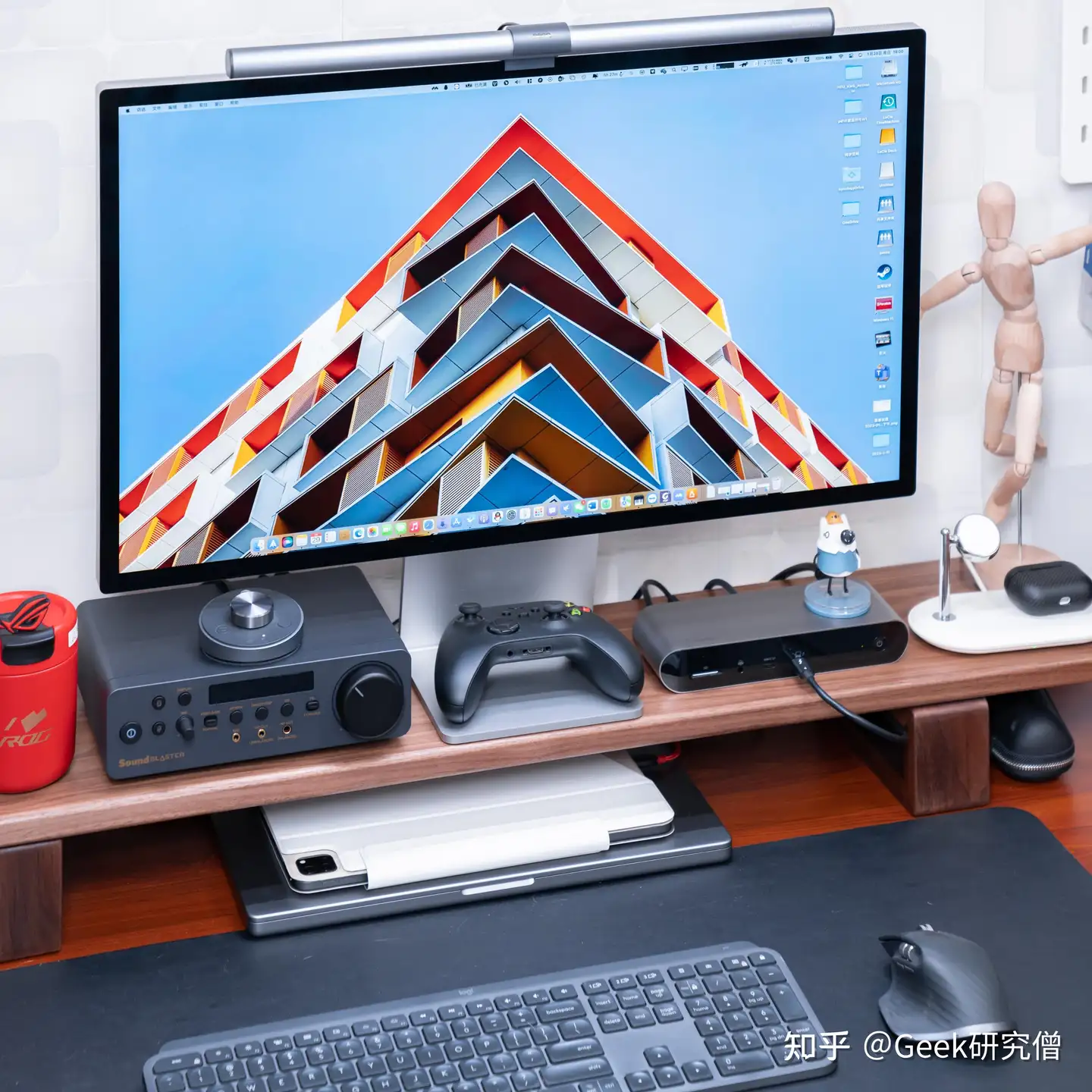 Apple Studio Display 桌面搭建指南：显示器/ 创新X5 外置声卡/ 贝尔金