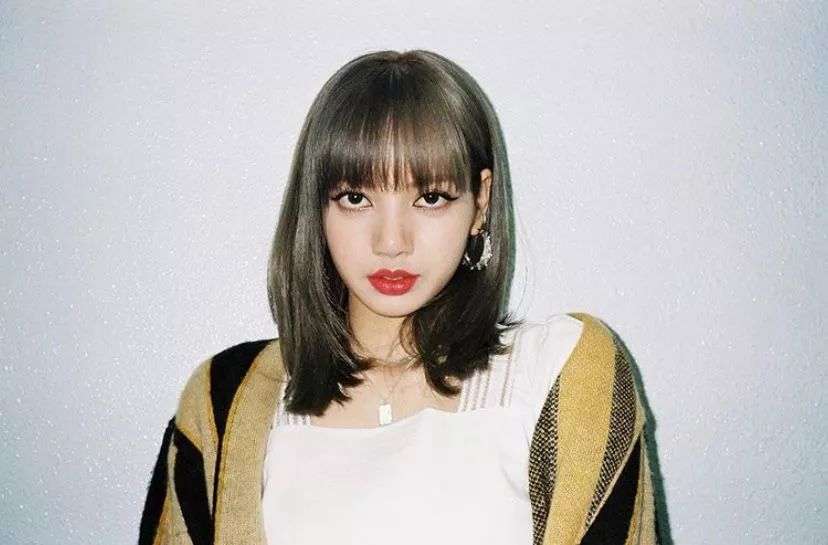 人间芭比lisa很美 但小松菜奈的眼睛会说话 知乎