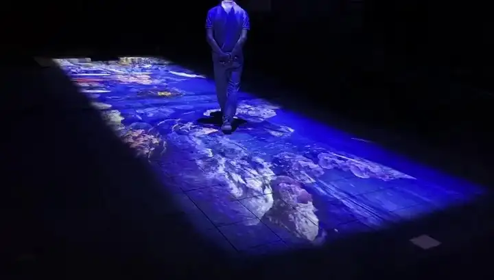 地面互动投影都需要哪些硬件设备,有哪些比较好的地面互动案例 - 知乎