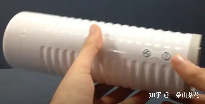 男女都能用的产品是什么意思测评:男女可用的飞机杯Max 2