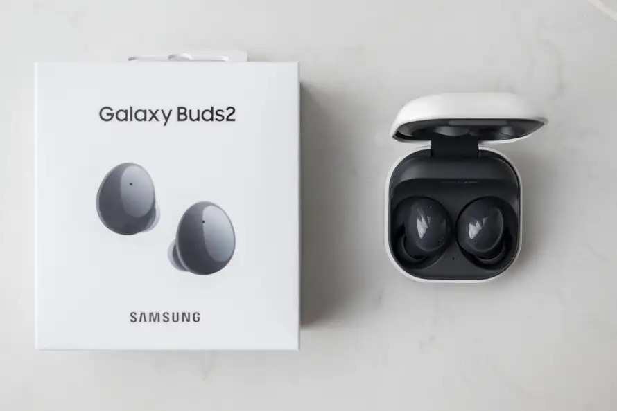 新作入荷!!】 SAMSUNG GALAXY BUDS2 WHITE ad-naturam.fr